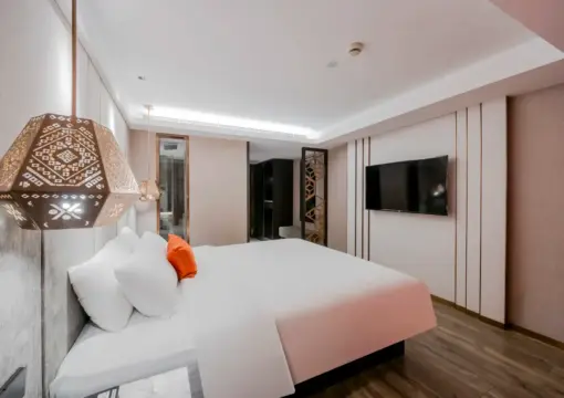 Double Bed Room A (Mobile Screen Casting + Minibar)