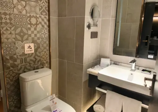 Double Bed Room A (Mobile Screen Casting + Minibar)