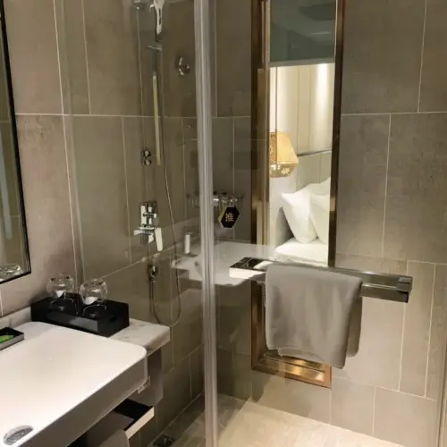 Double Bed Room A (Mobile Screen Casting + Minibar)