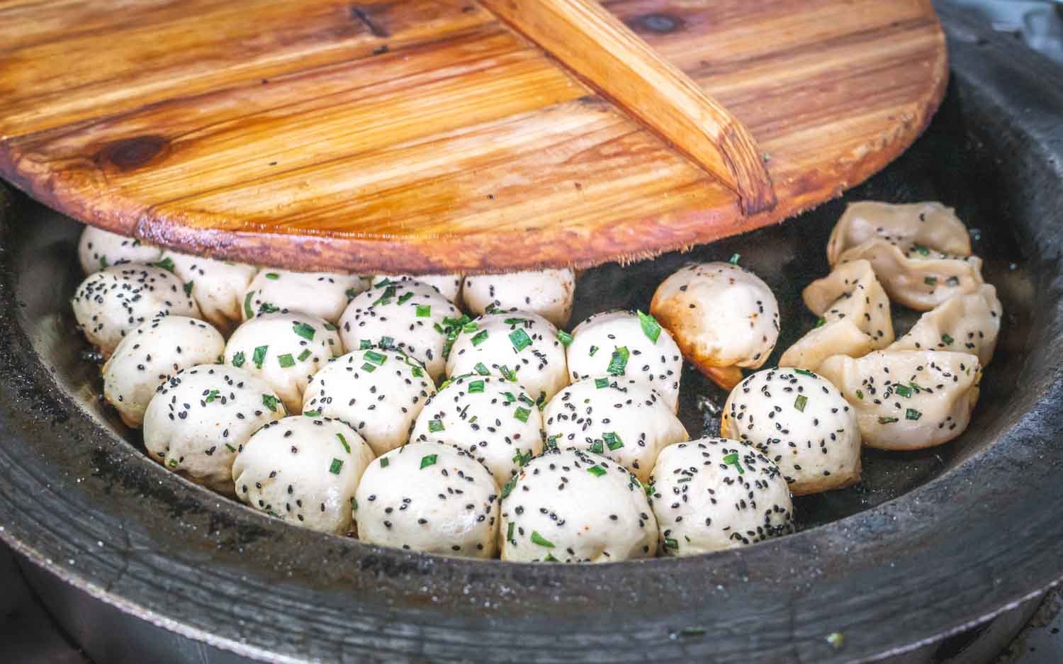 Guide gastronomique de Shanghai : plats incontournables et où les trouver